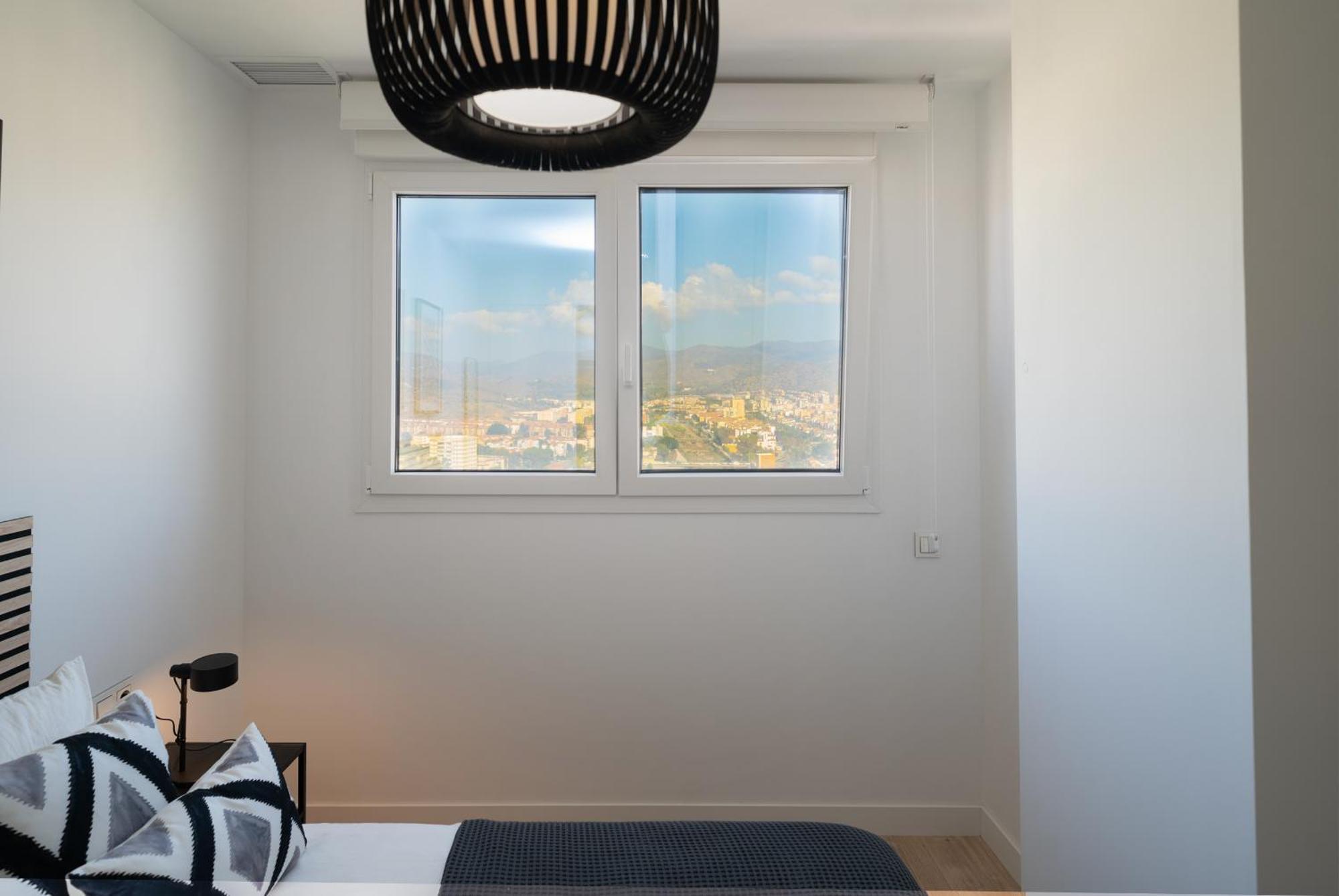 Appartement Xpce Urban 4 Malaga Skyline - Free Parking Extérieur photo